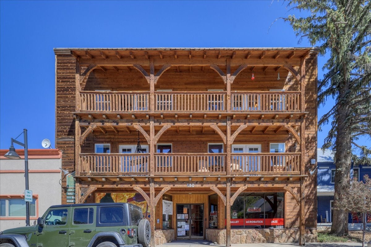 450 Lewis St, Pagosa Springs, CO for Sale