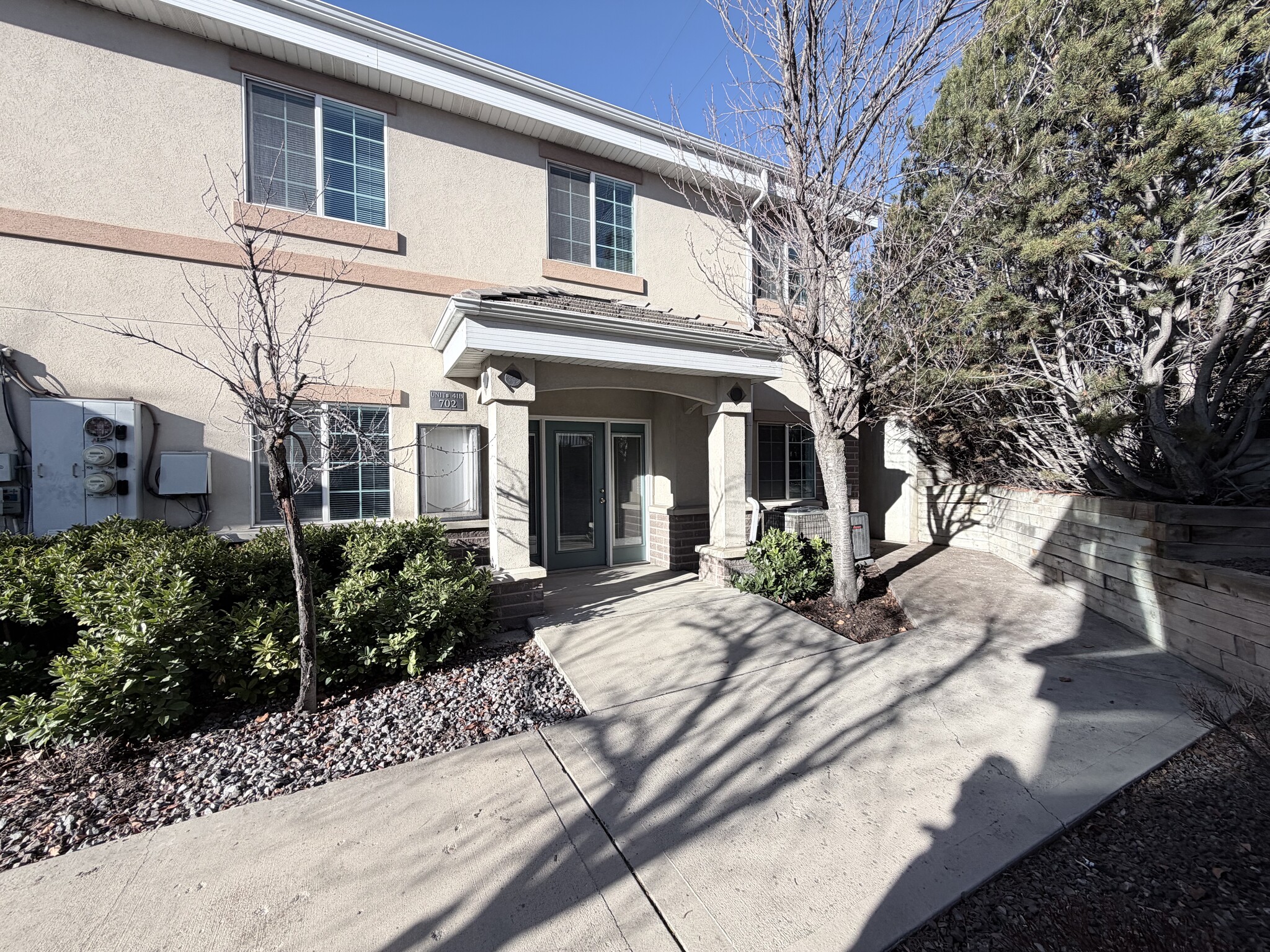 702-704 N 1890 w, Provo, UT for Rent