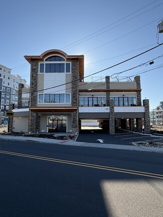 Keansburg, NJ Restaurant - 260 Beachway Ave