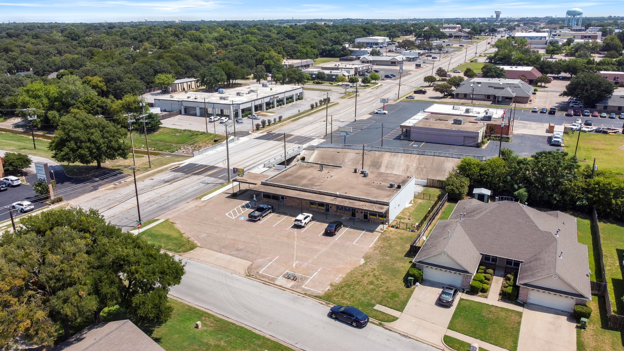 641 W Bedford Euless Rd, Hurst, TX for Sale