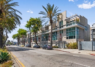 Los Angeles, CA Light Distribution - 717 N Highland Ave