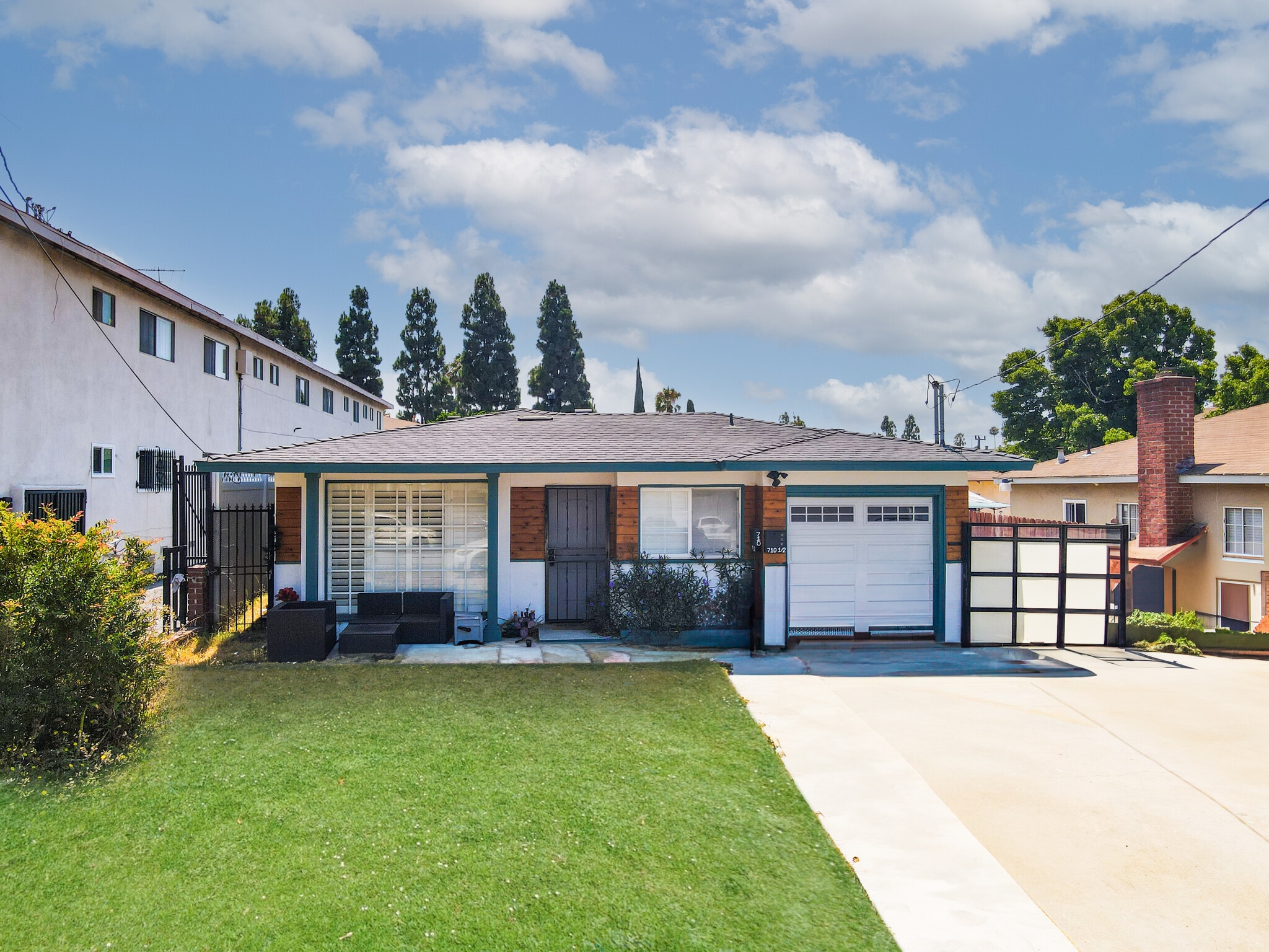 710 Venice Way, Inglewood, CA for Sale