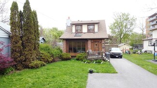 Mississauga, ON Commercial - 1083 Seneca Av