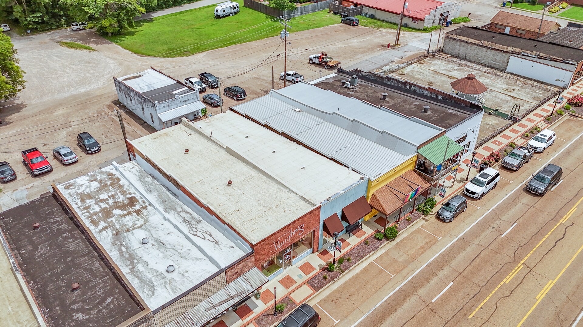 126 E Main St, Adamsville, TN for Sale