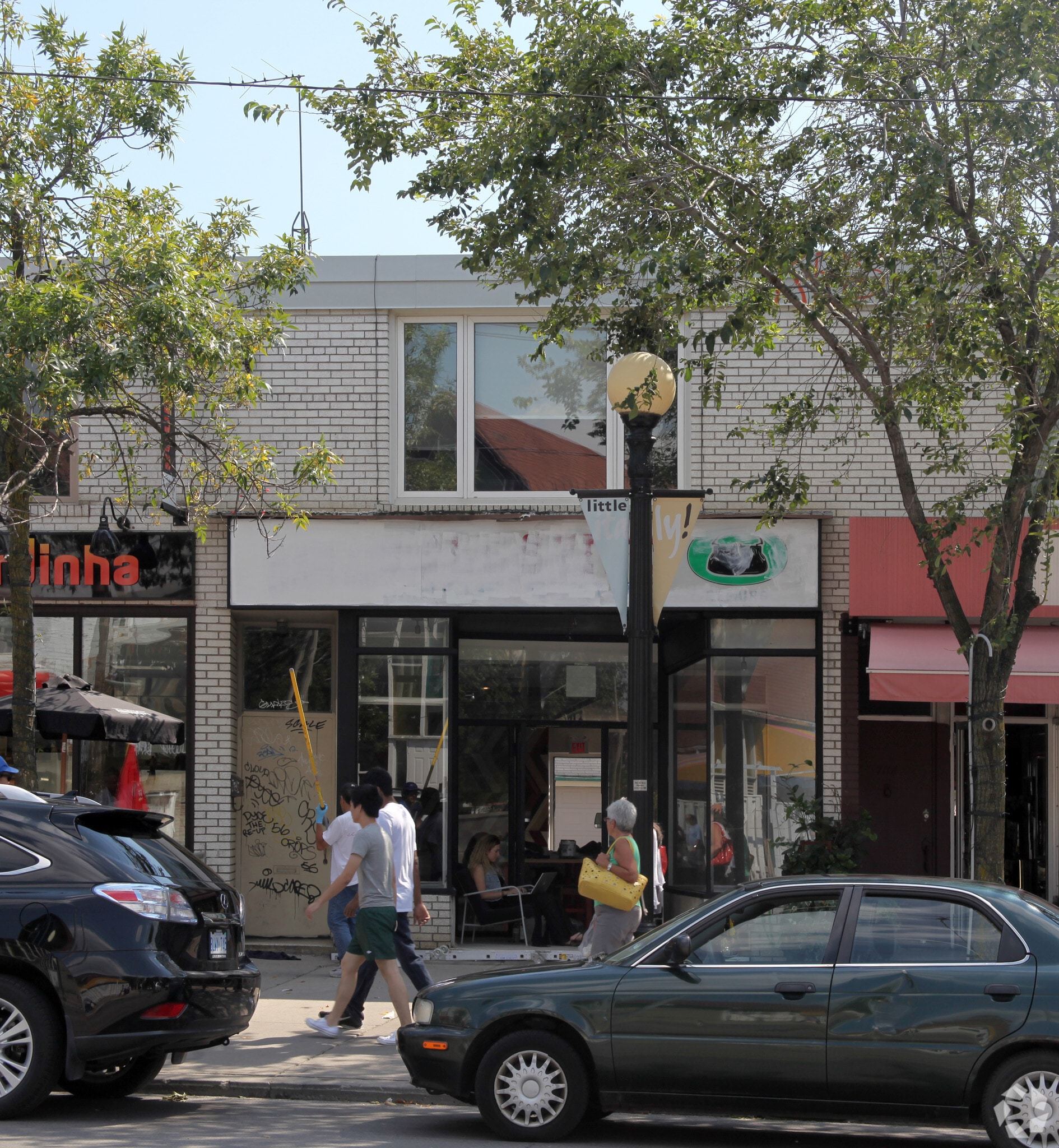 709 College St, Toronto, ON for Rent