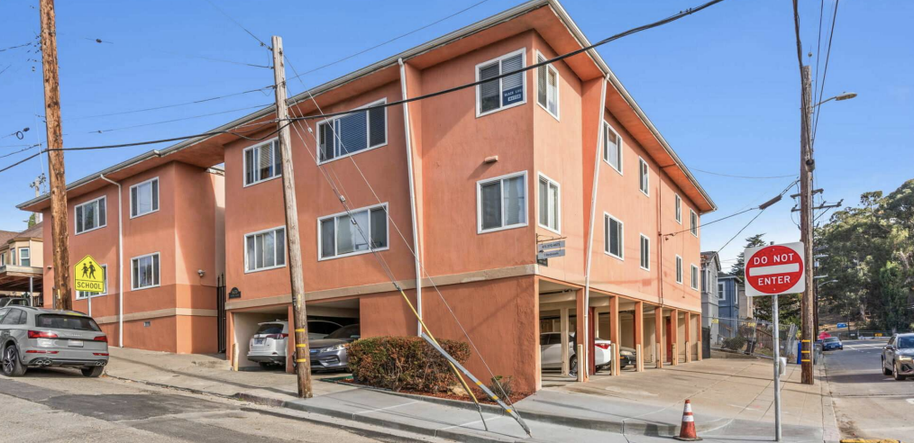 5470 Camden St, Oakland, CA for Sale