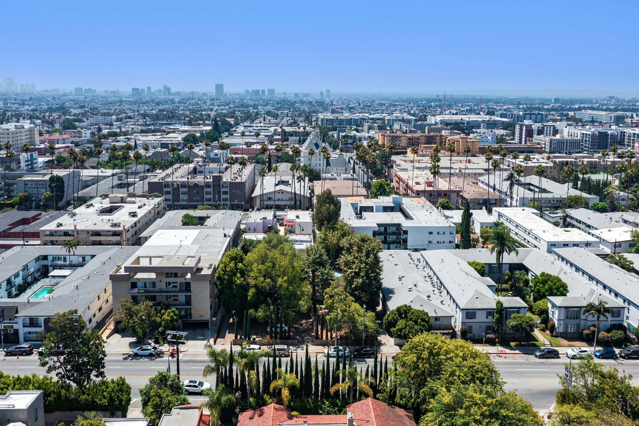 5352 Franklin Ave, Los Angeles, CA for Sale