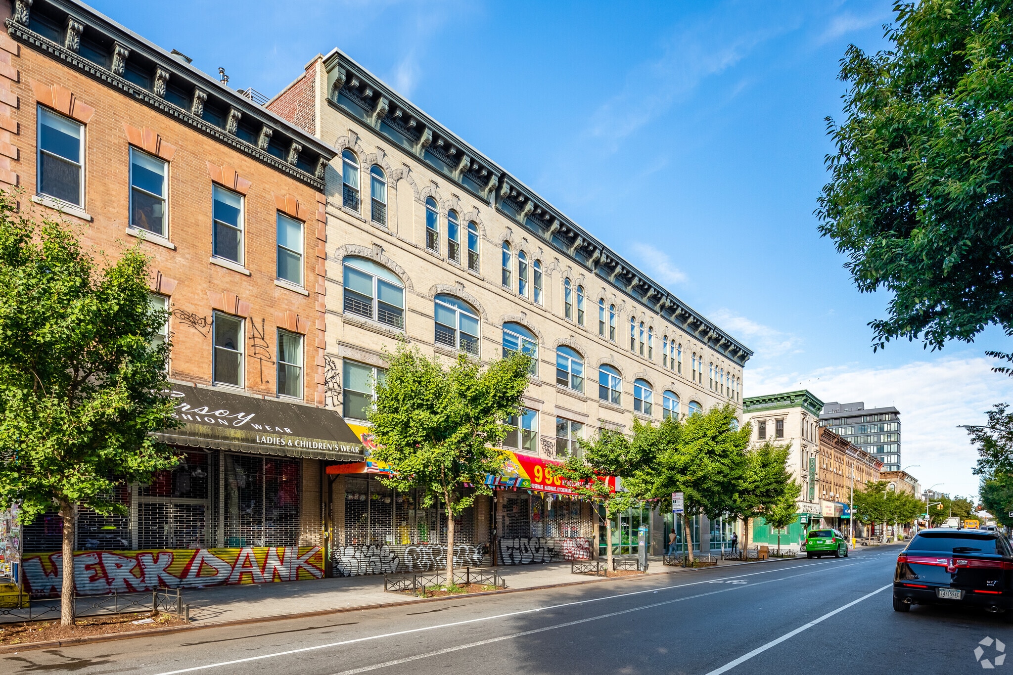 318 Knickerbocker Ave, Brooklyn, NY for Rent