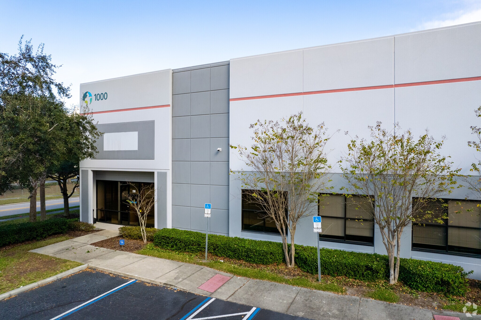 1000 Gills Dr Orlando, FL 32824 Flex Property for Sale on