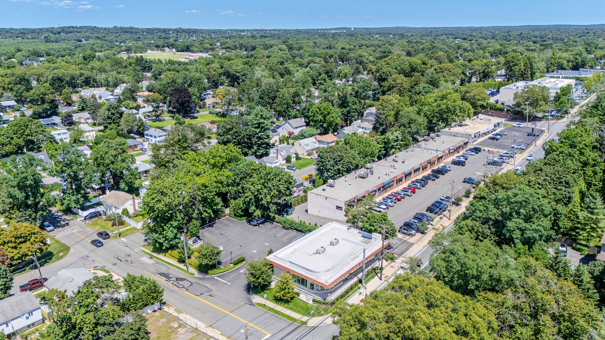 607 W Jericho Tpke, Huntington, NY for Rent