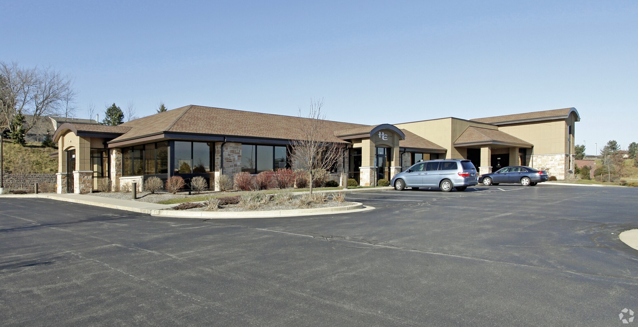 2090-2108 Continental Dr, West Bend, WI for Sale