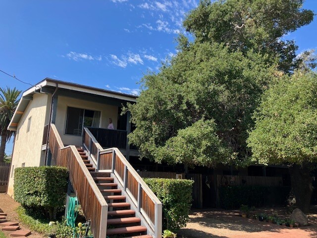 1662 Eucalyptus Dr, Solvang, CA for Sale