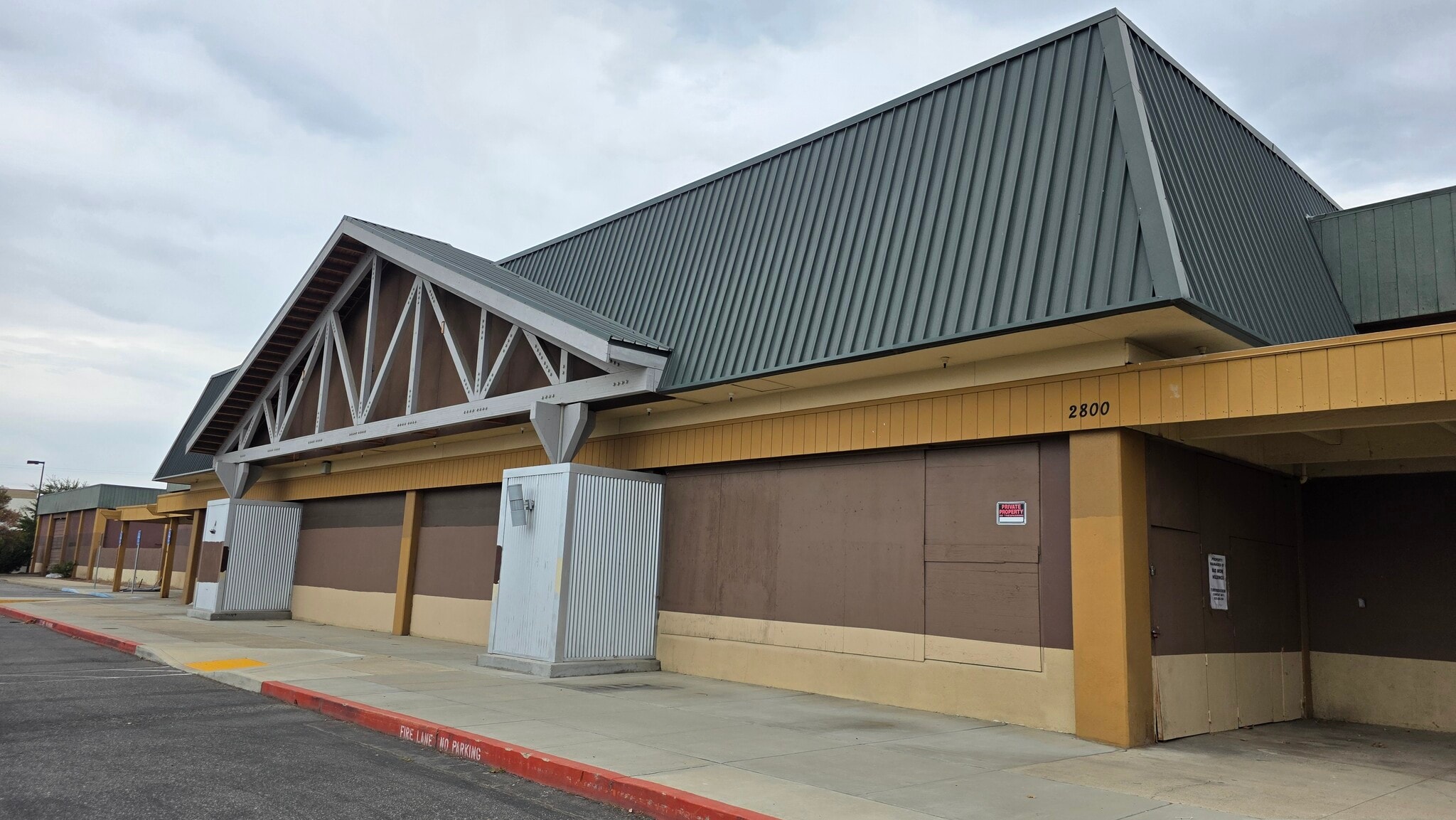 2800 Sisk Rd, Modesto, CA for Sale