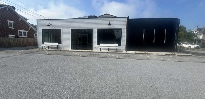 530 W High St, Carlisle, PA for Sale