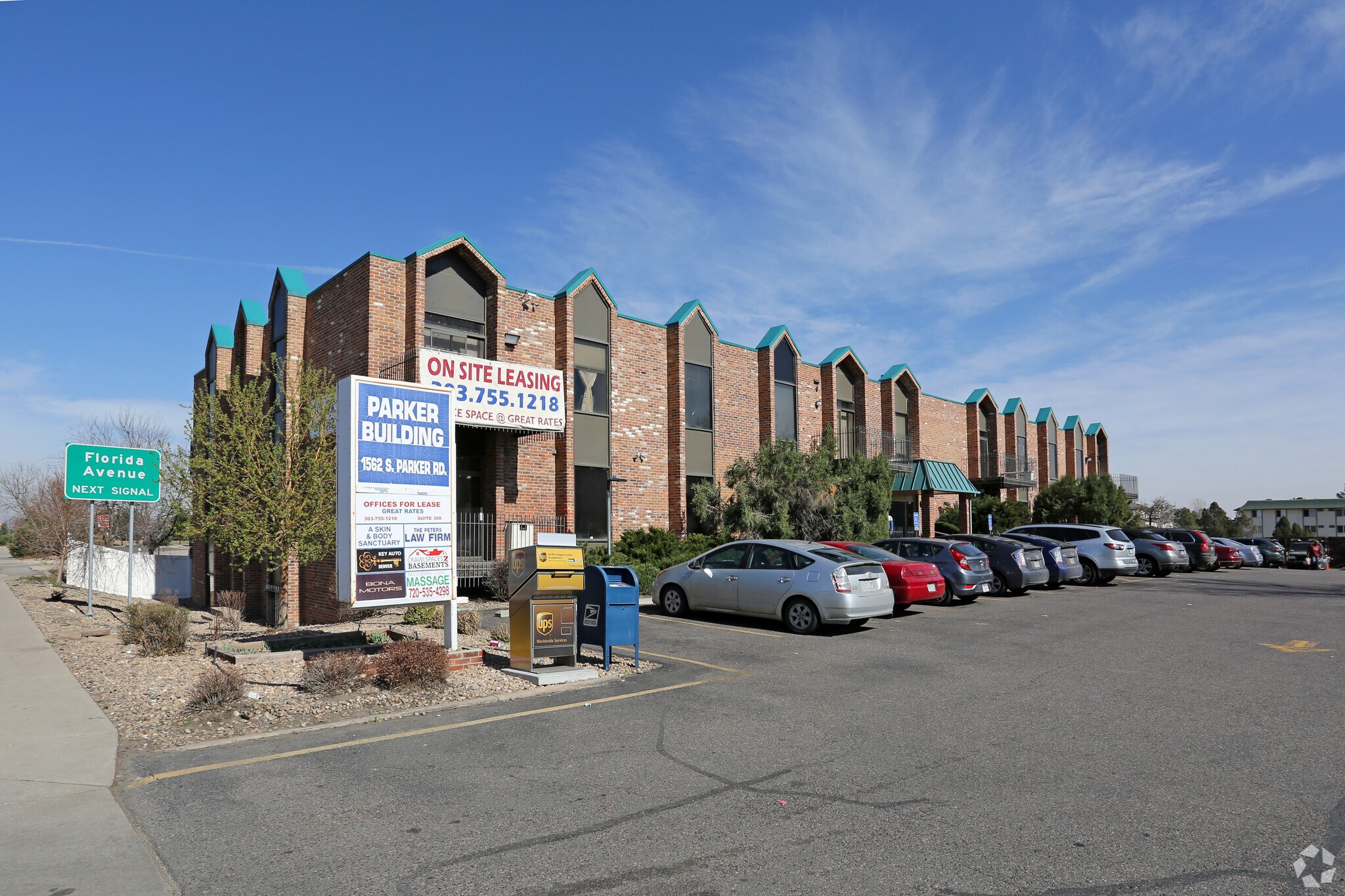 1562 S Parker Rd, Denver, CO for Rent