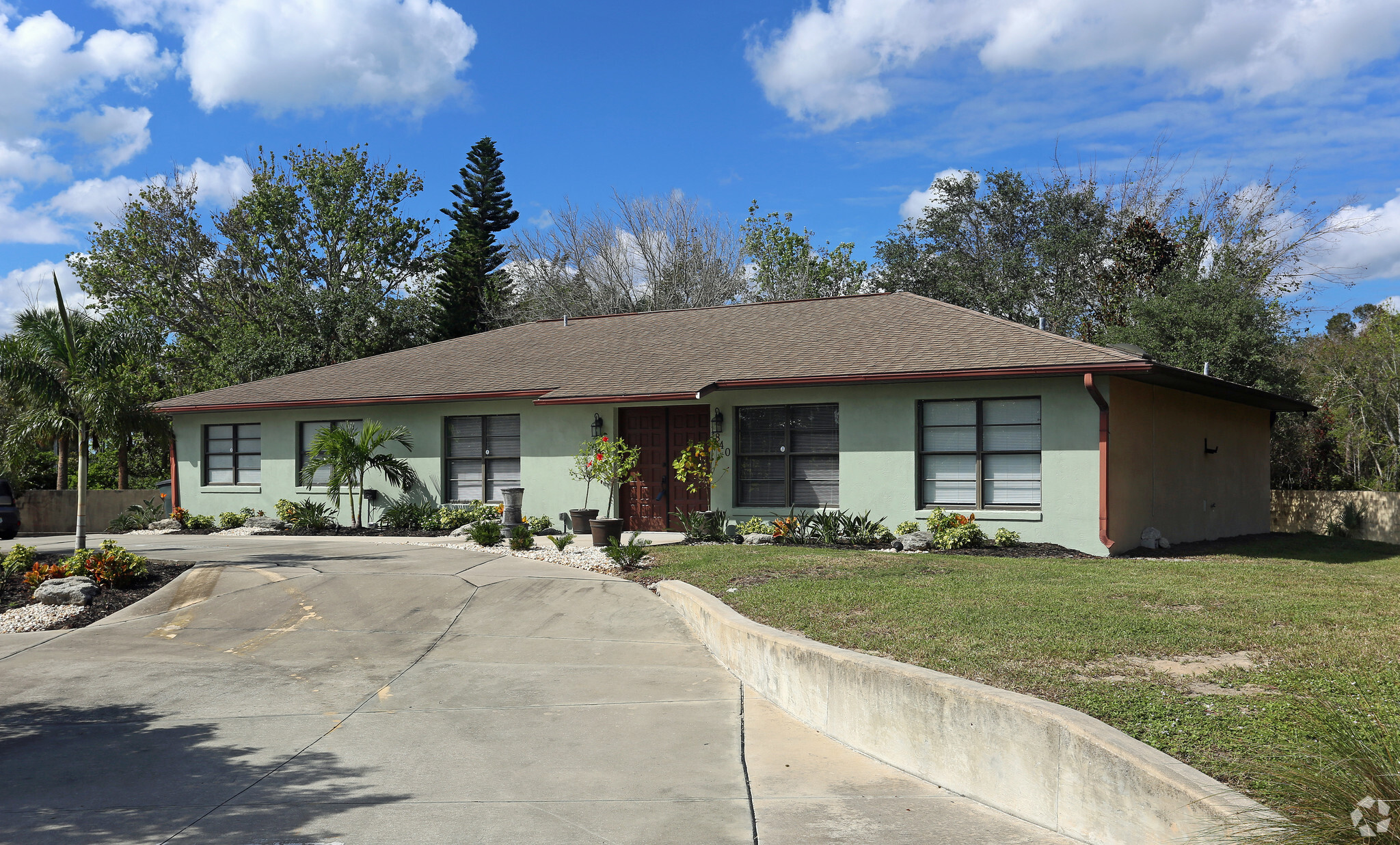 2905 W Indian River Blvd, Edgewater, FL for Rent