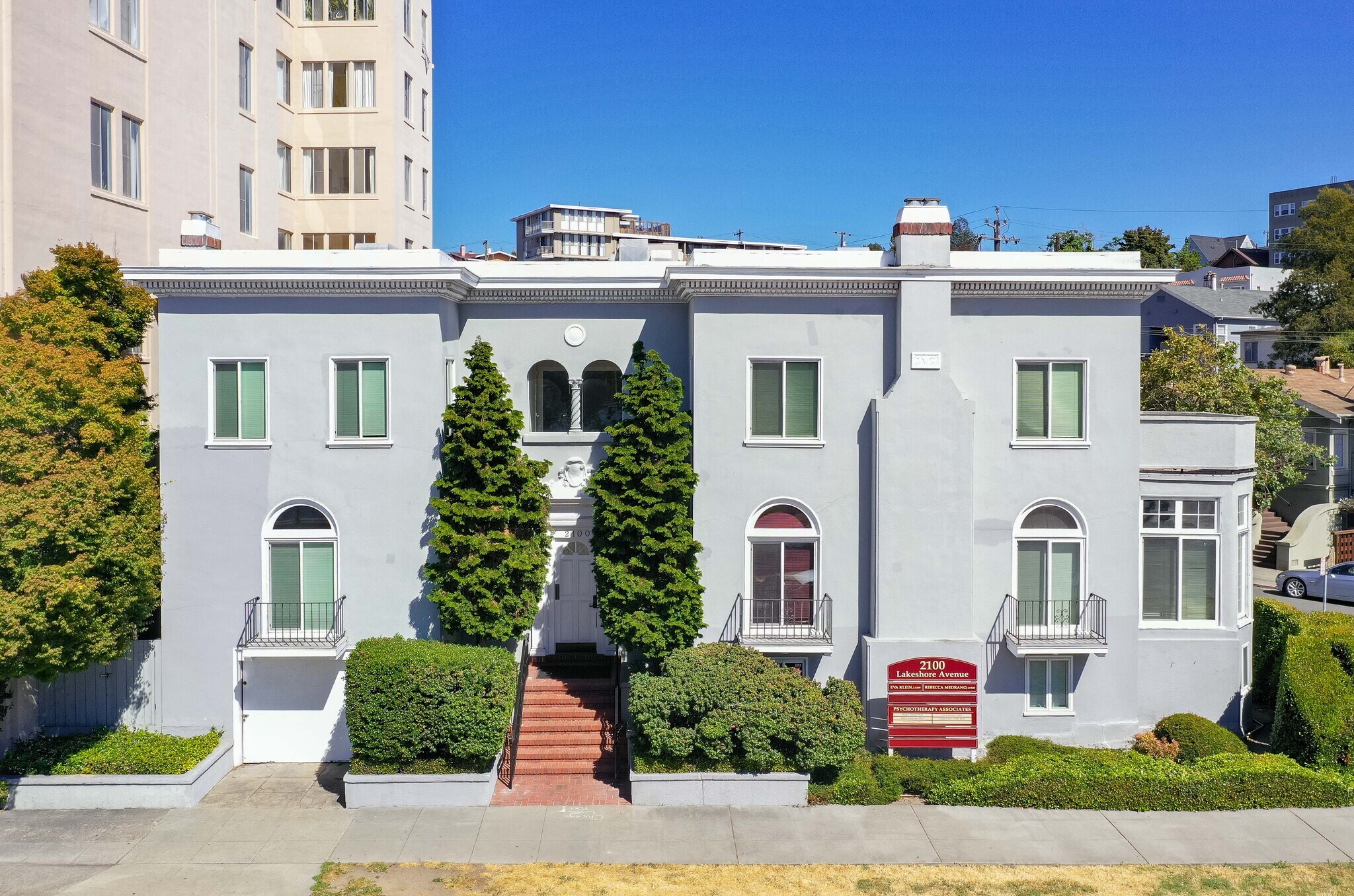 2108 Lakeshore Ave, Oakland, CA for Sale