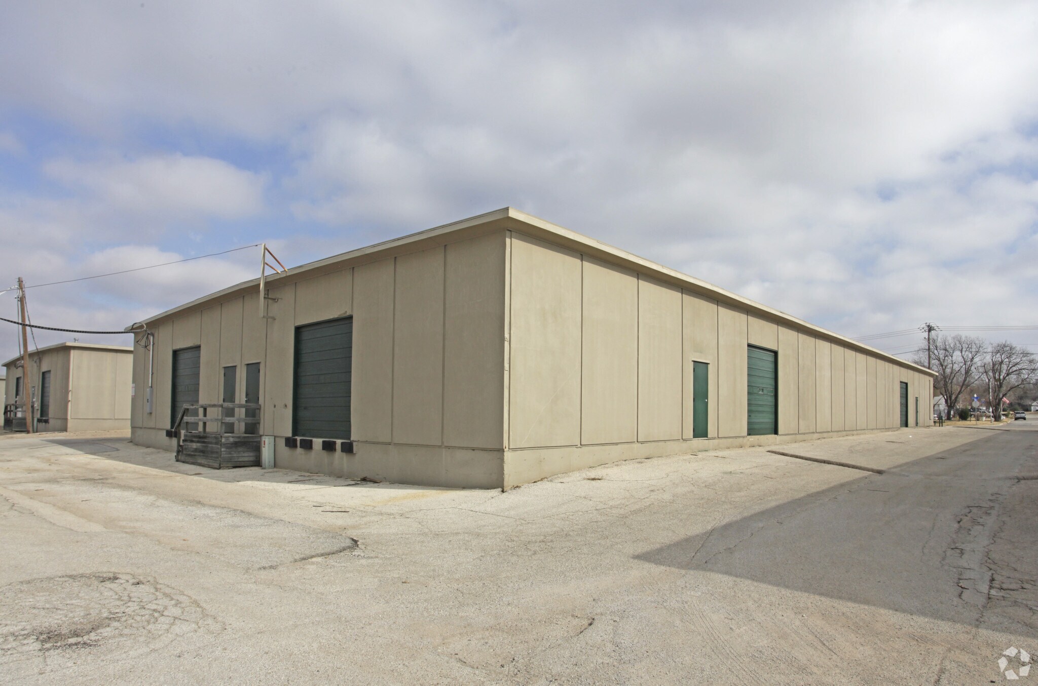 118-120 Browning Dr, Arlington, TX for Rent