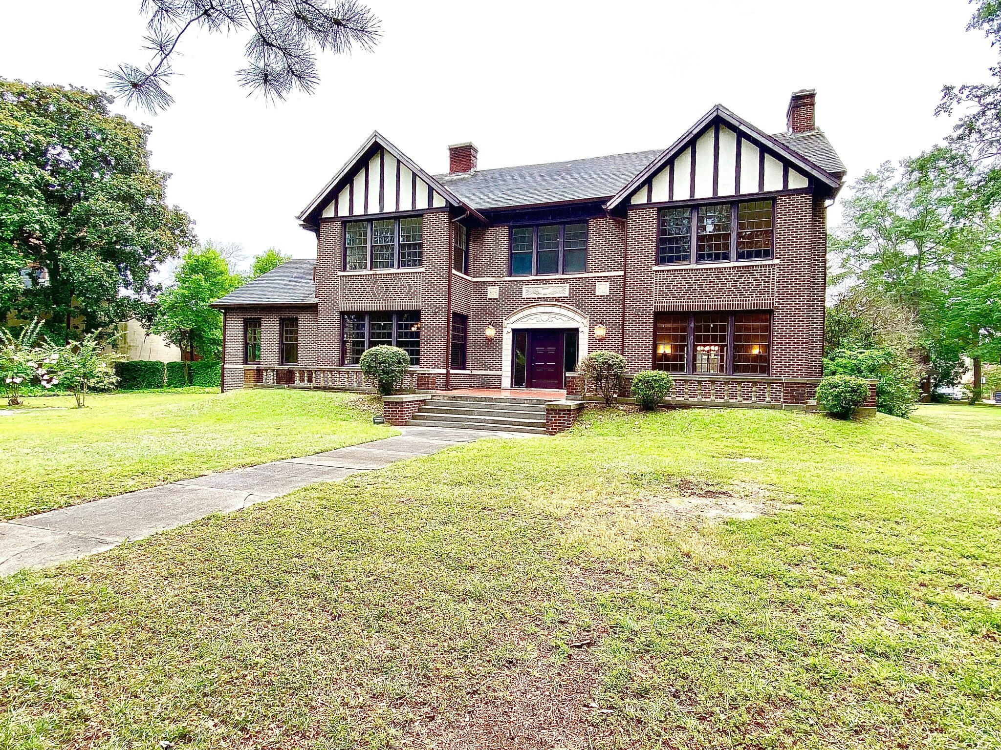 219 N Broadway St, Tupelo, MS for Rent