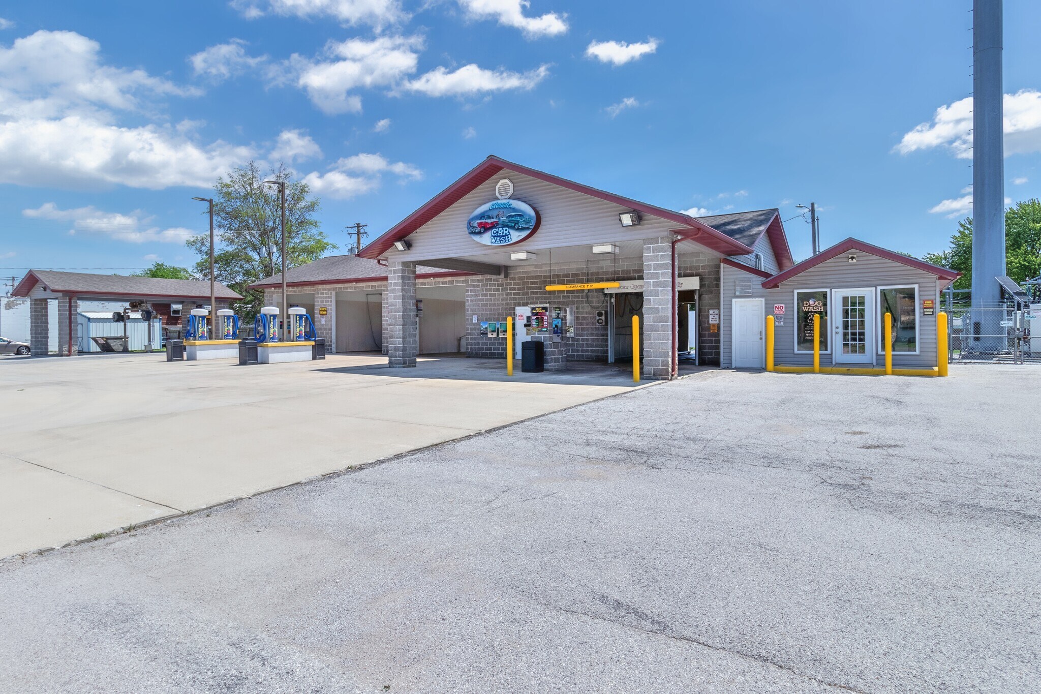21 Airline Drive Dr, East Alton, IL for Sale