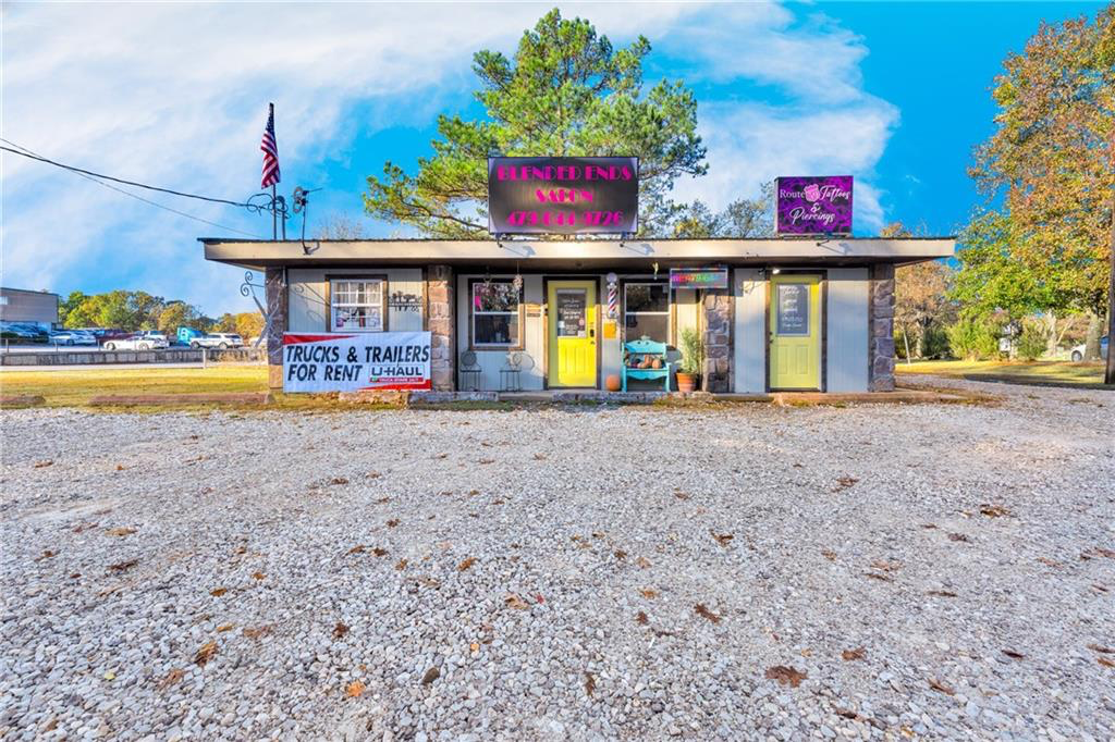 605 1st Ave NW, Gravette, AR for Sale