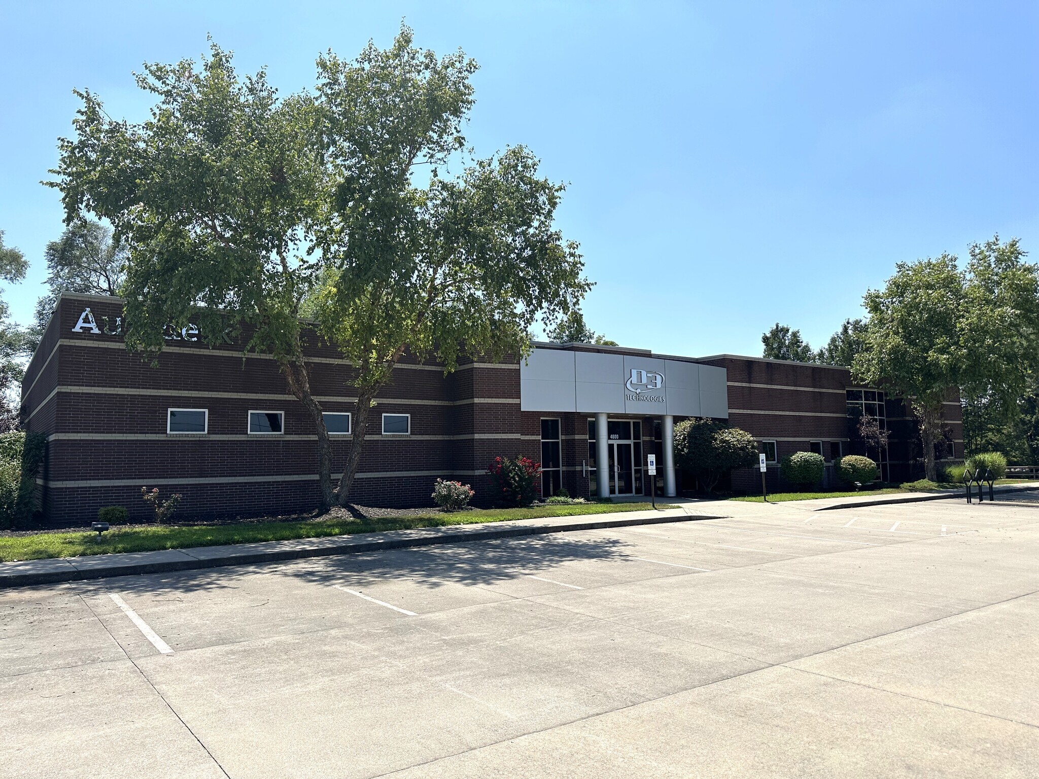 4600 W Kearney St, Springfield, MO for Rent