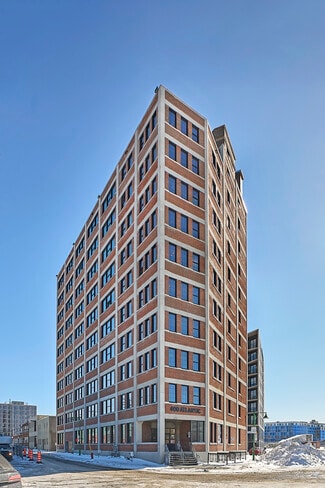 Montréal, QC Office - 400 Av Atlantic