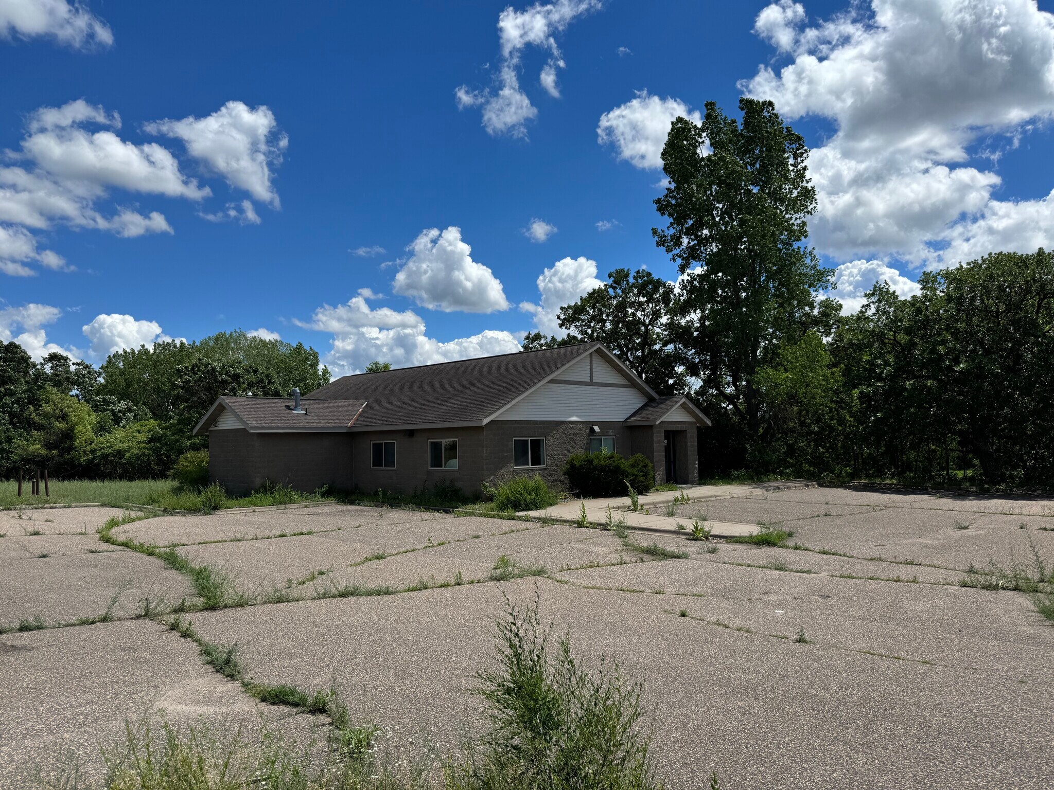 14391 Azurite St NW, Ramsey, MN for Sale