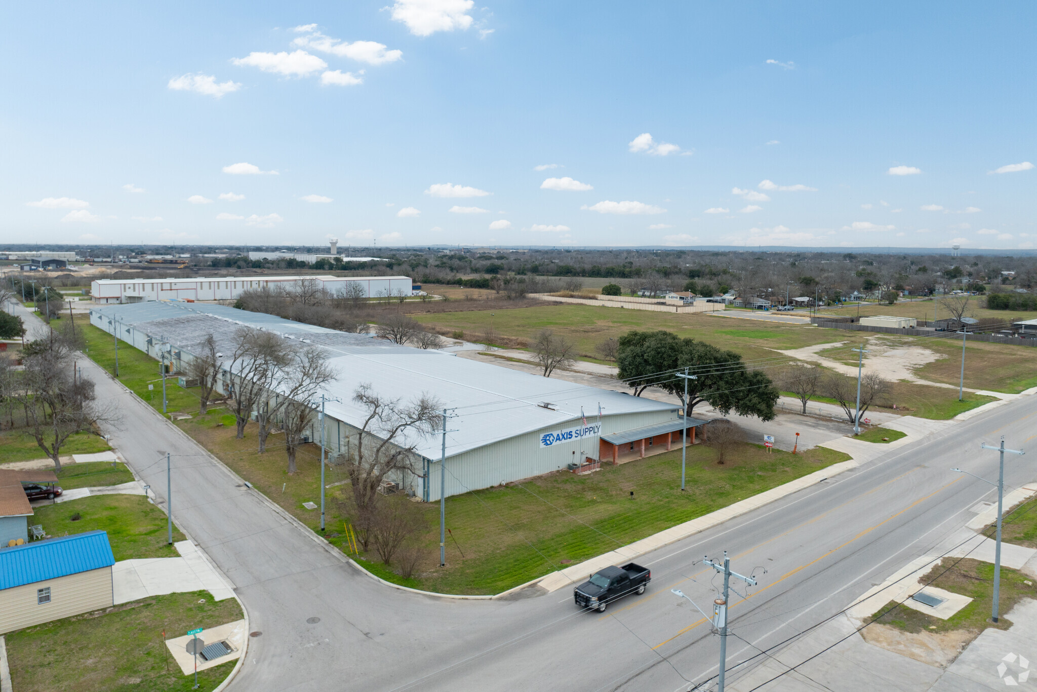 1903 N Austin St, Seguin, TX for Sale
