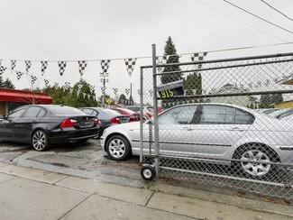 New Westminster, BC Commercial Land - 909-915 Twelfth St