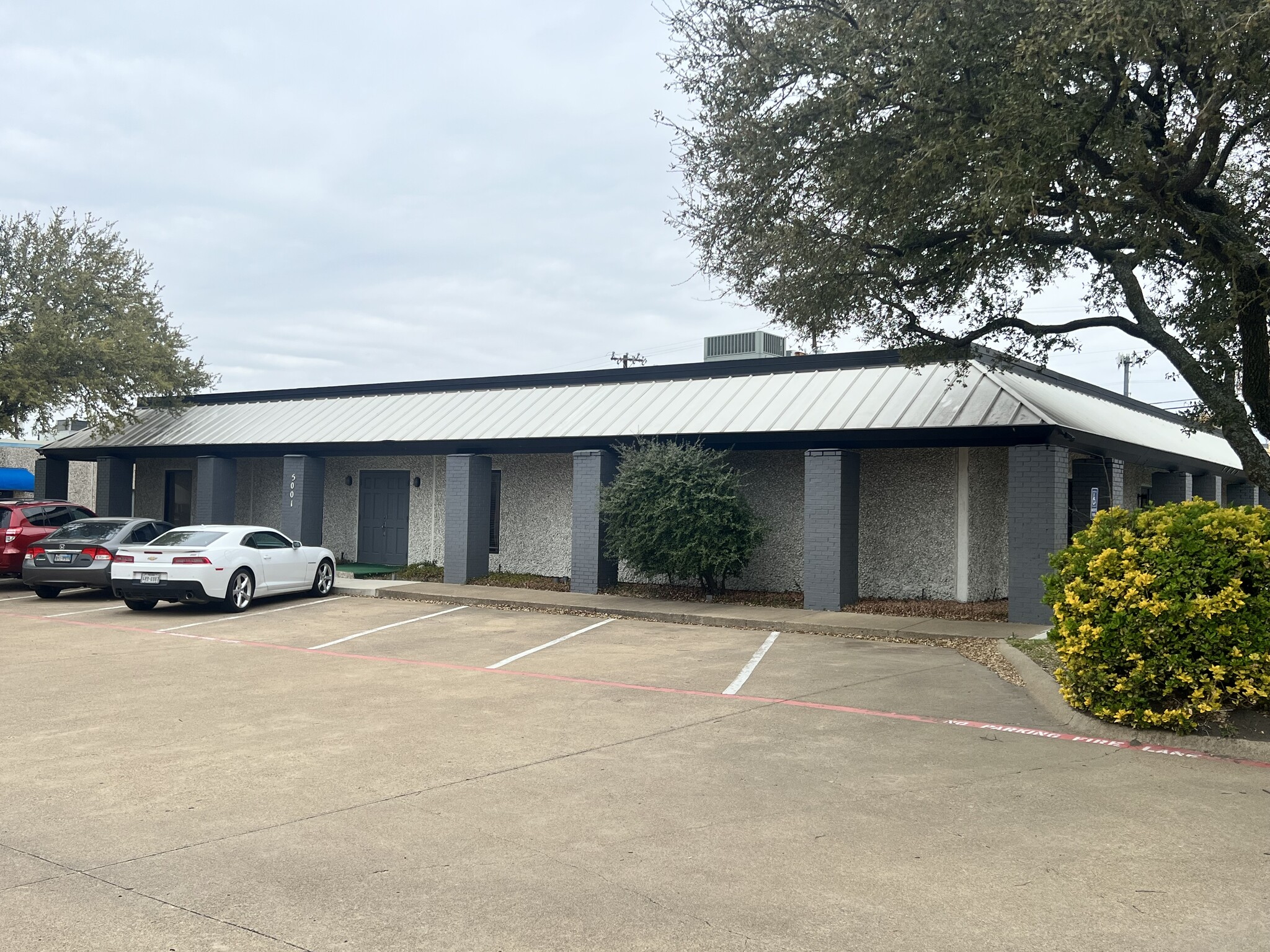 5001 Rowlett Rd, Rowlett, TX for Rent