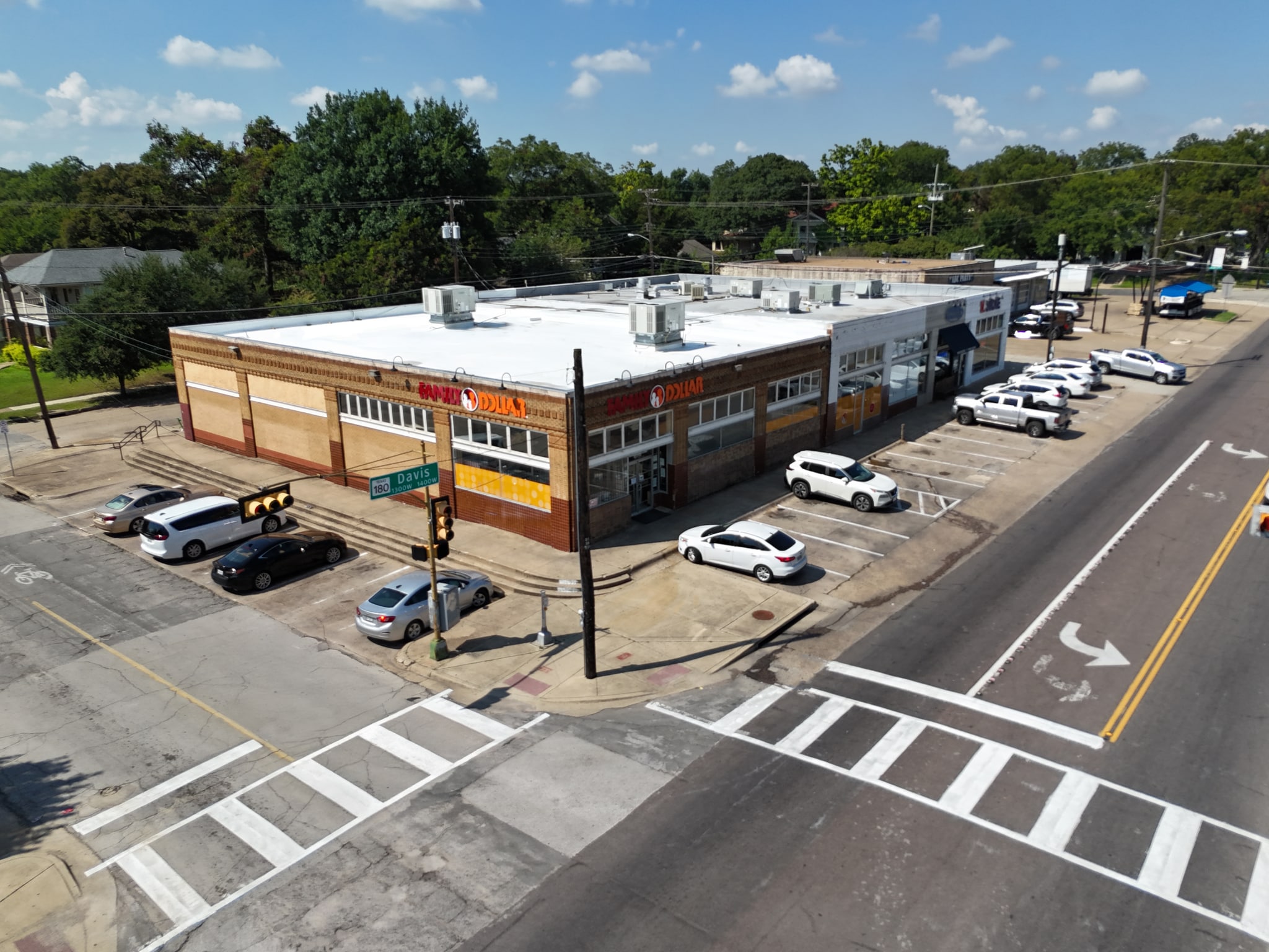 1400-1408 W Davis St, Dallas, TX for Sale