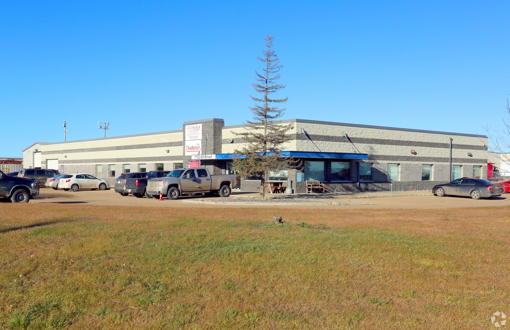1102 6th St, Nisku, AB for Sale