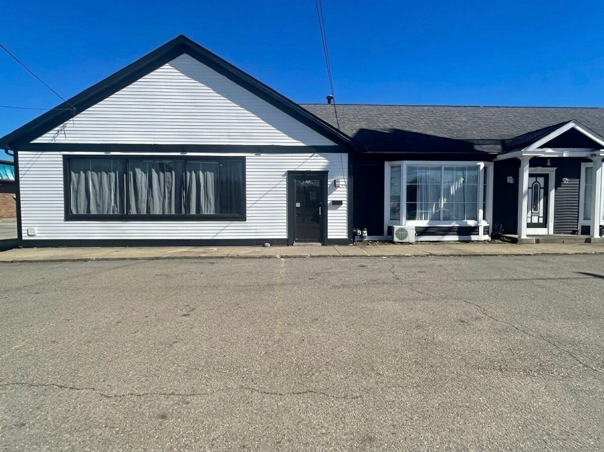 3017-3019 Belmont Ave, Youngstown, OH for Sale