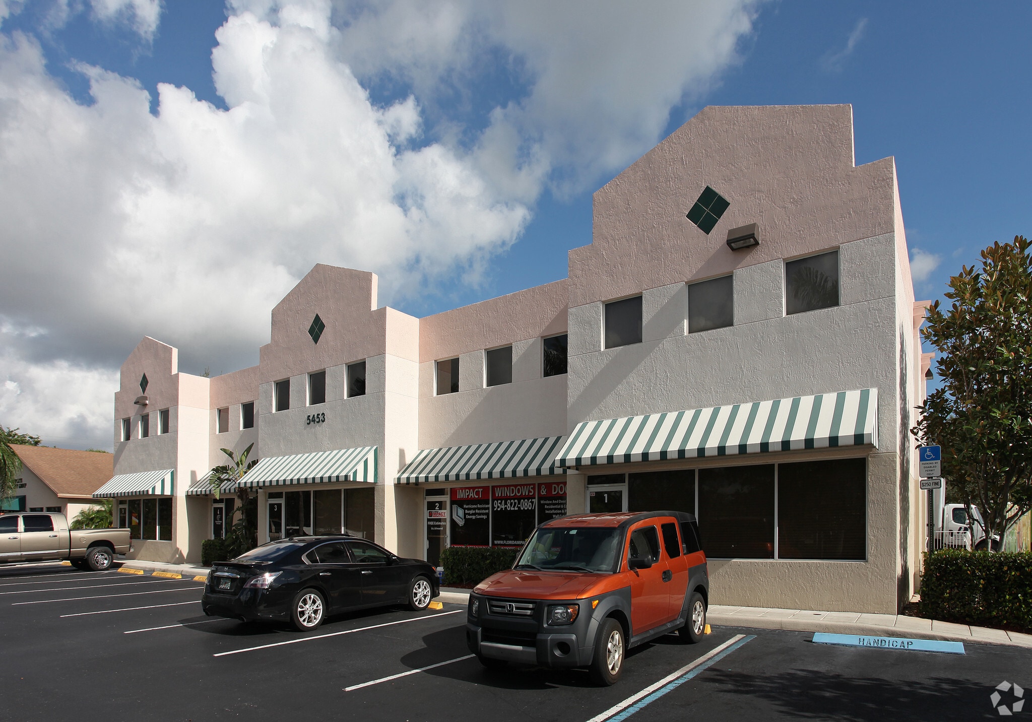 5453 NW 24th St, Margate, FL for Sale