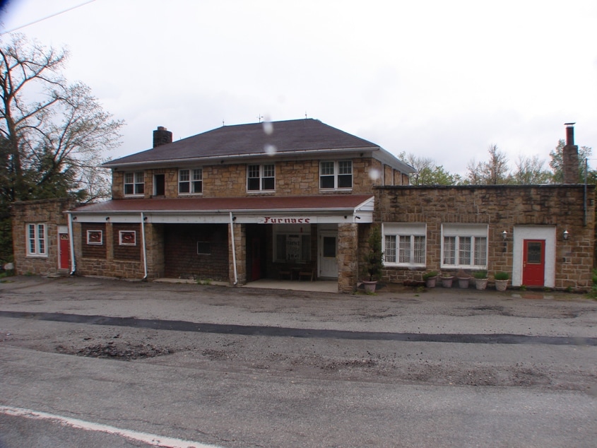 1129 Lincoln Hwy, Laughlintown, PA for Sale