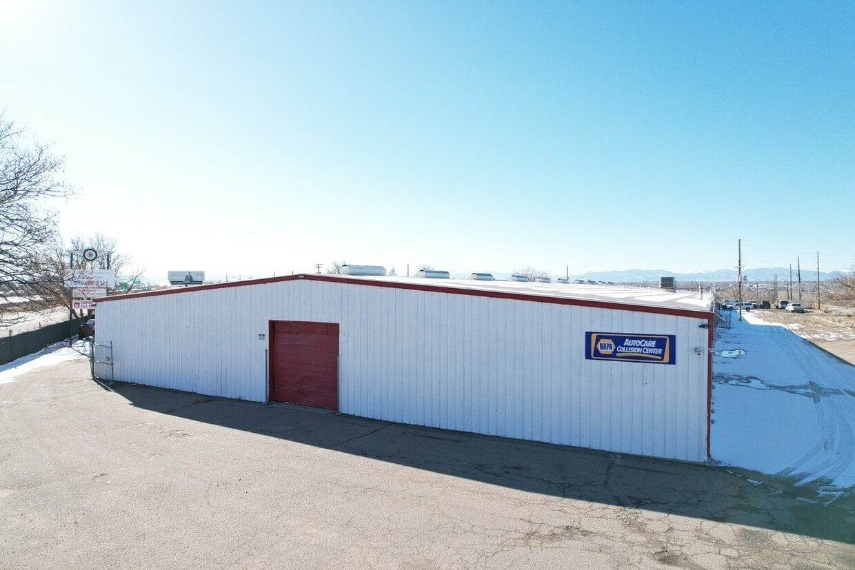 8777 Brighton Rd, Henderson, CO for Rent