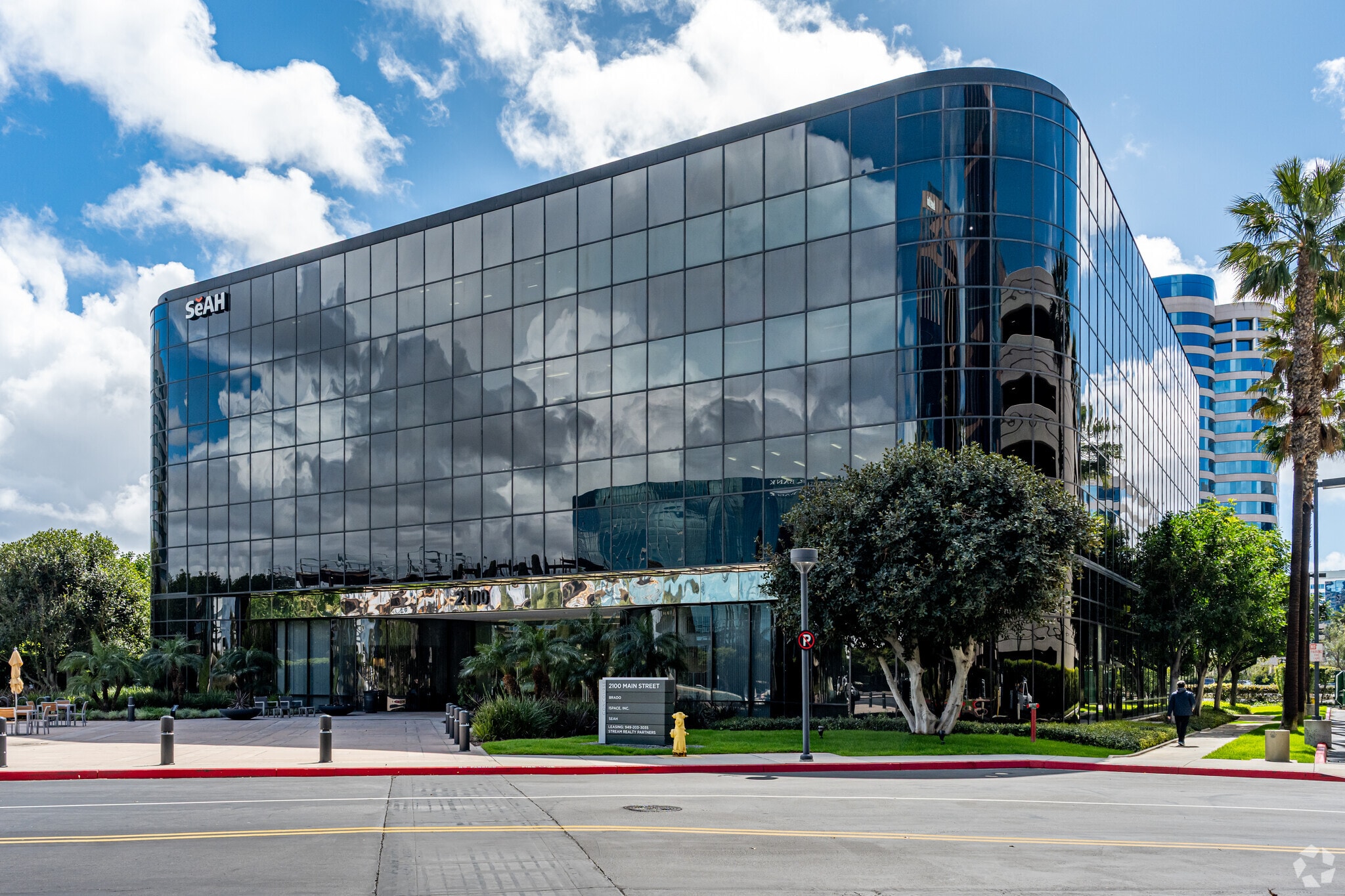 2100 Main St, Irvine, CA for Rent