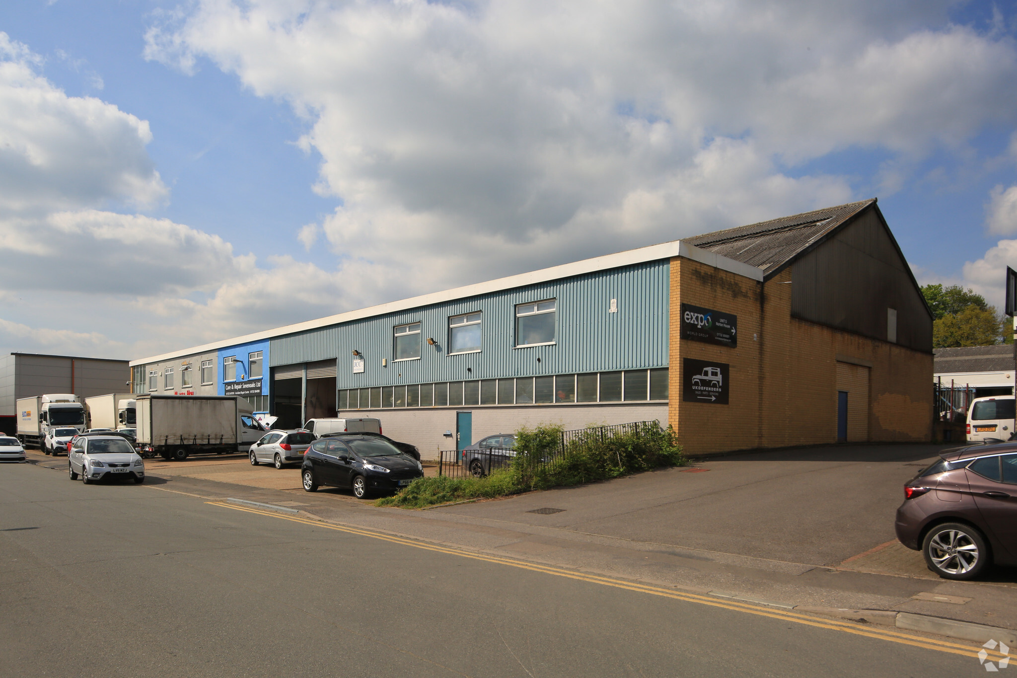 Fircroft Way, Edenbridge, KEN for Rent