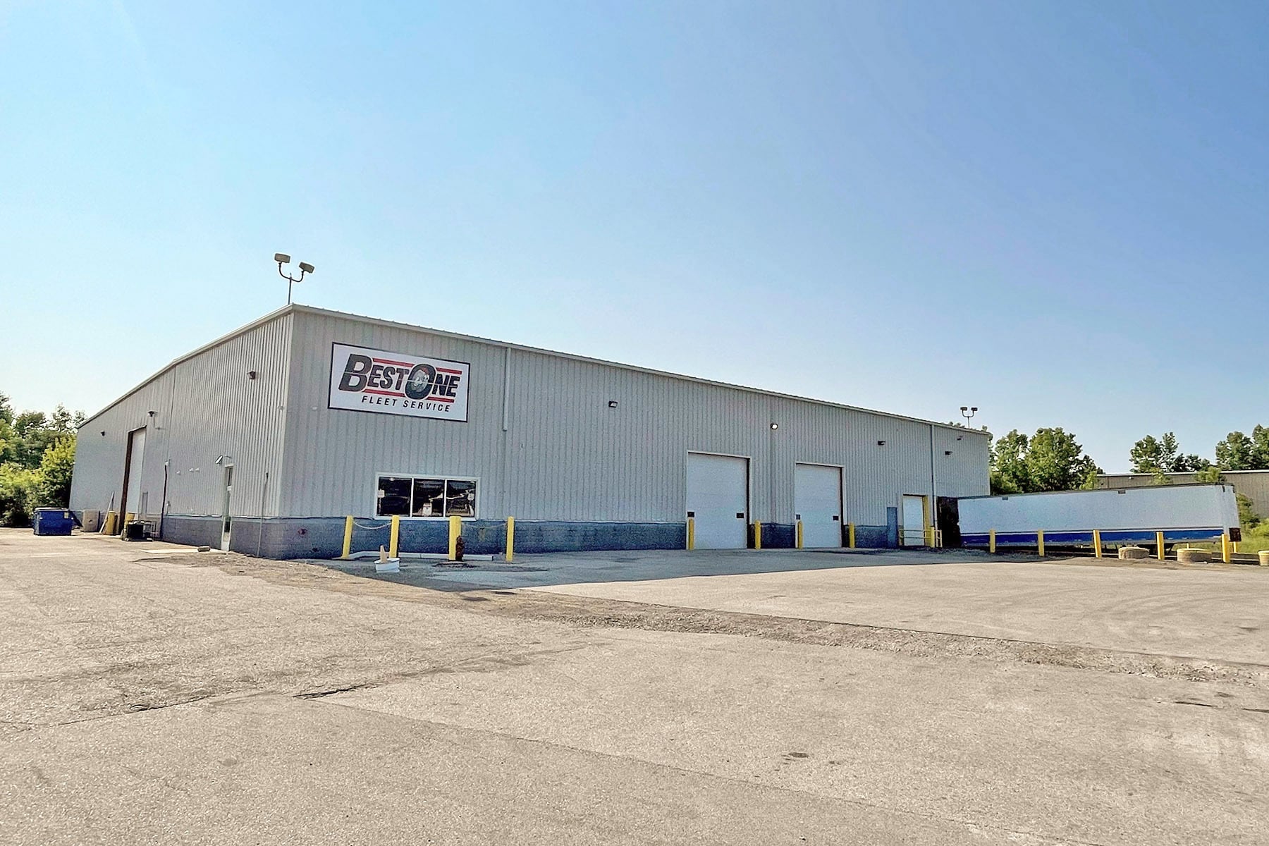810 S Outer Dr Saginaw, MI 48601 Industrial Property for Sale on