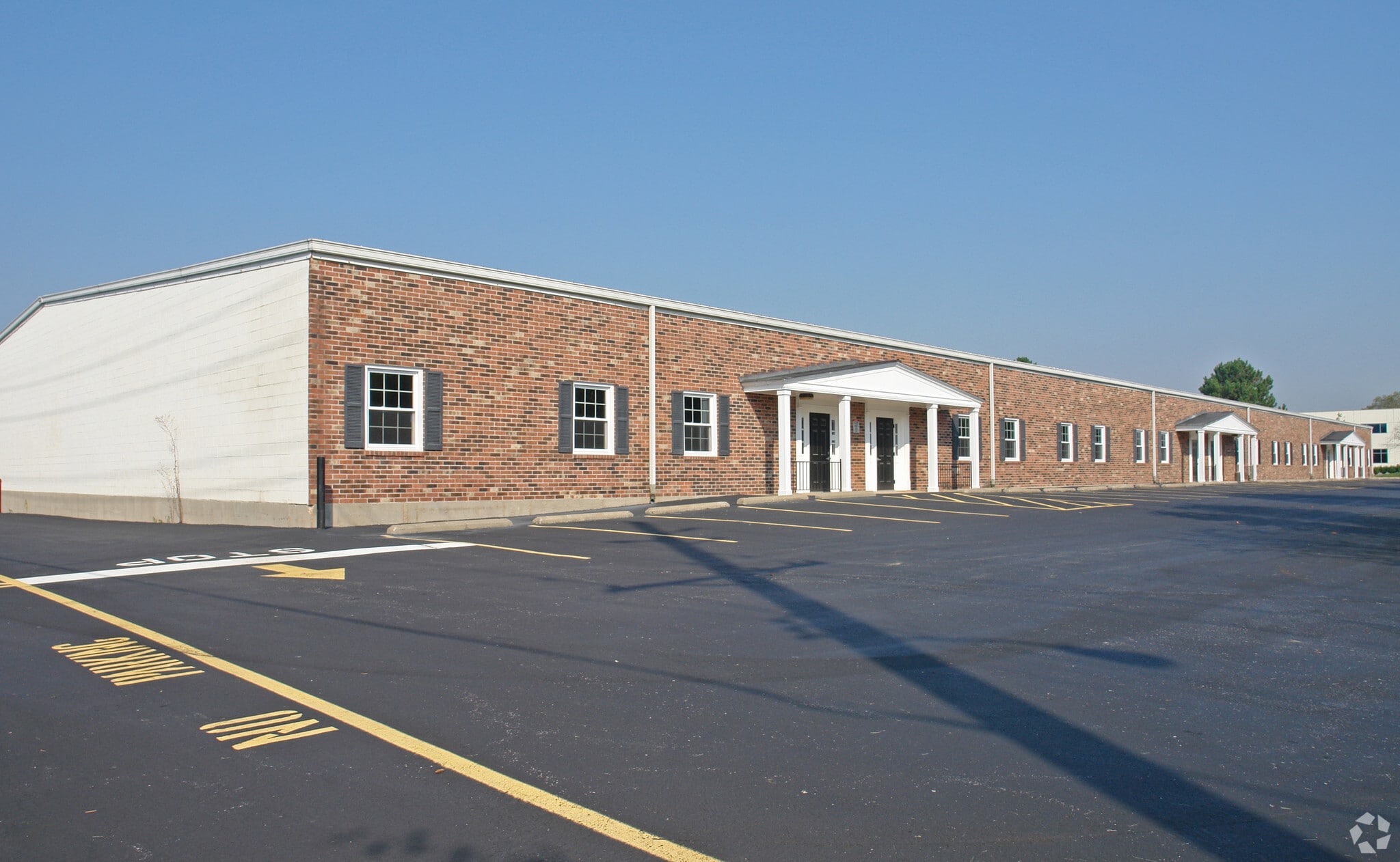 1581-1599 Fenpark Dr, Fenton, MO for Sale