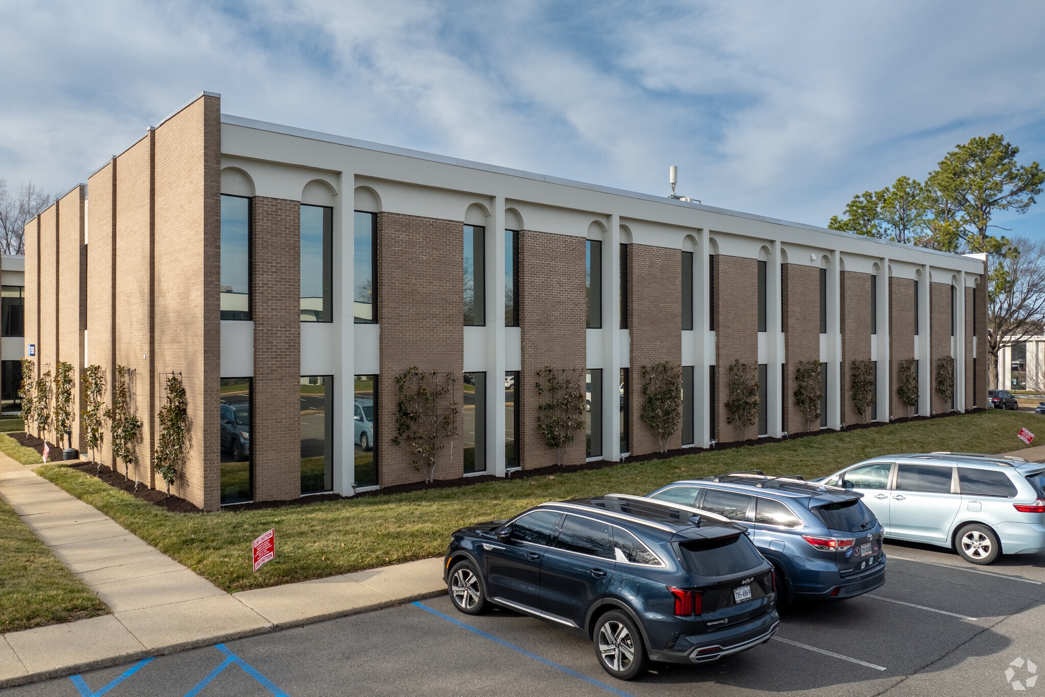 8001 Franklin Farms Dr, Richmond, VA for Rent