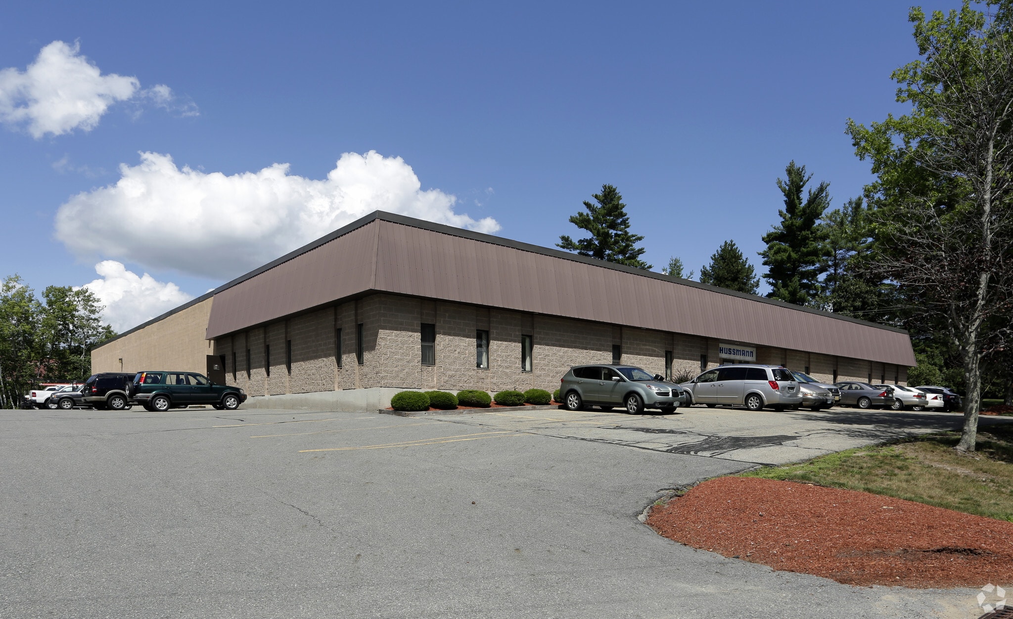 10 Industrial Way, Salem, NH for Rent