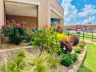 Enid, OK Medical - 615 E Oklahoma Ave