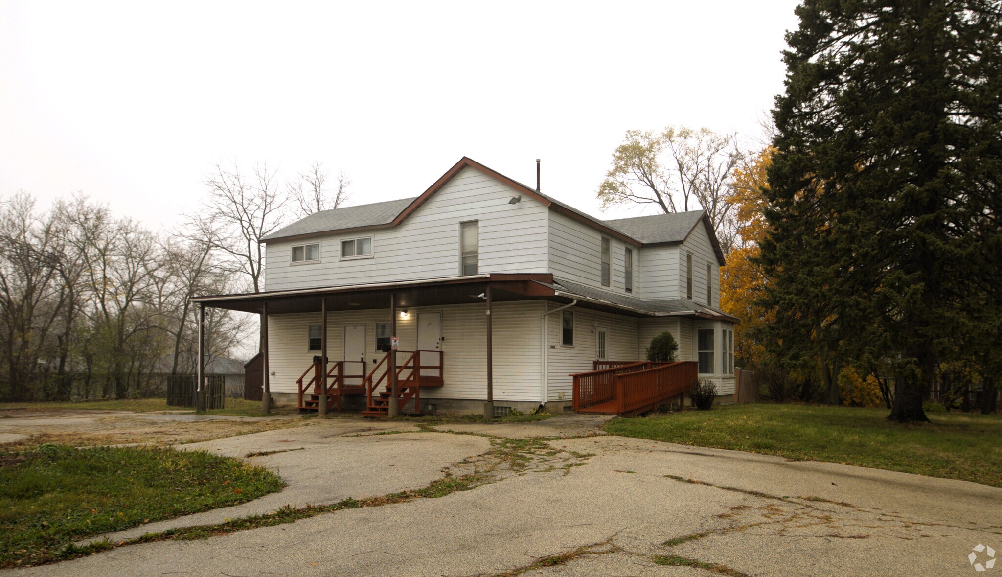 2030 Green Bay Rd, North Chicago, IL for Sale