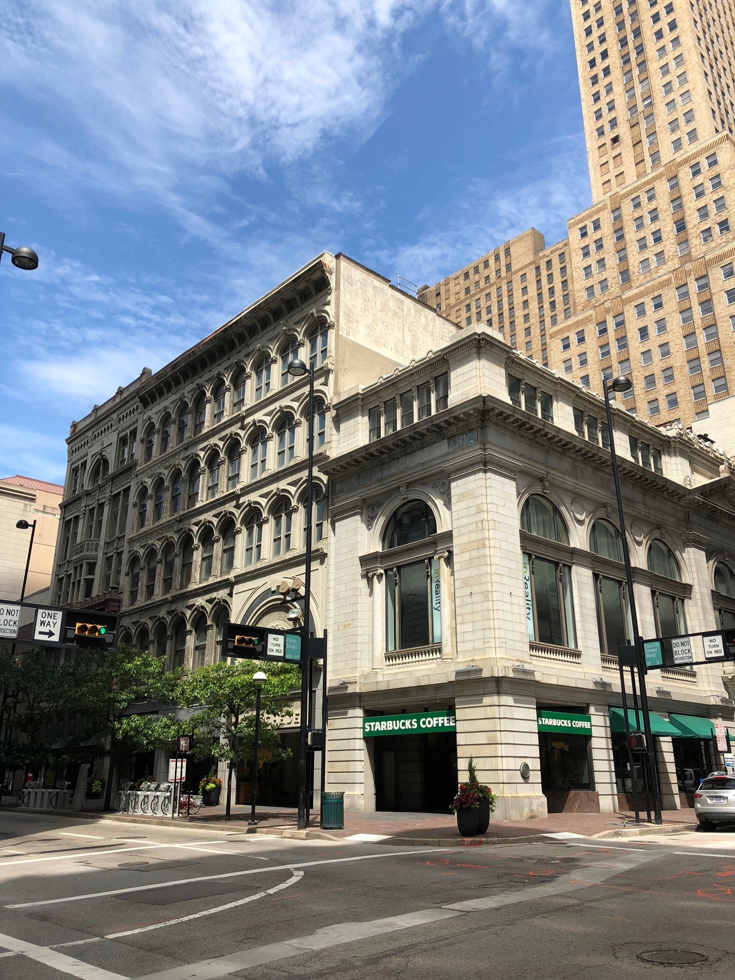 4 W Fourth St, Cincinnati, OH for Sale