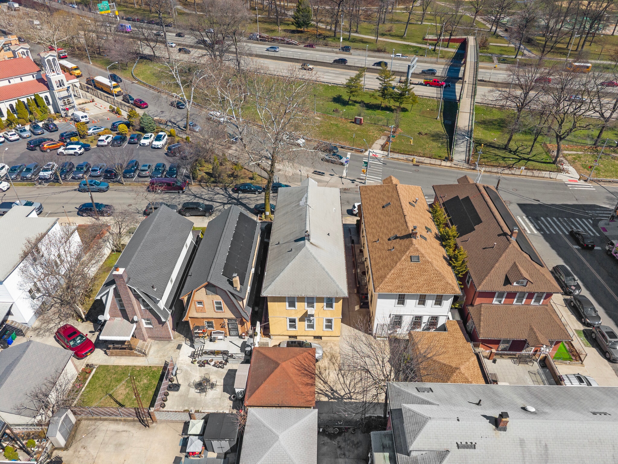 1807 Willow Ln, Bronx, NY for Sale