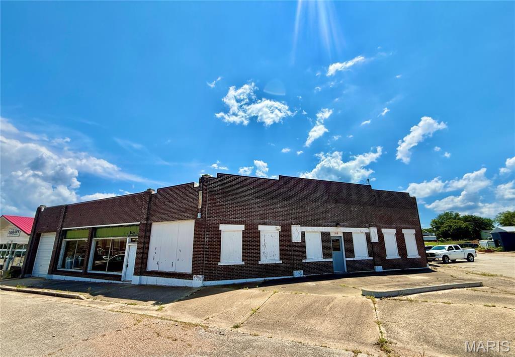 107 W Camden Ave, Richland, MO for Sale