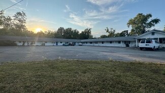 Carbondale, IL Apartments - 1950 N Illinois Ave