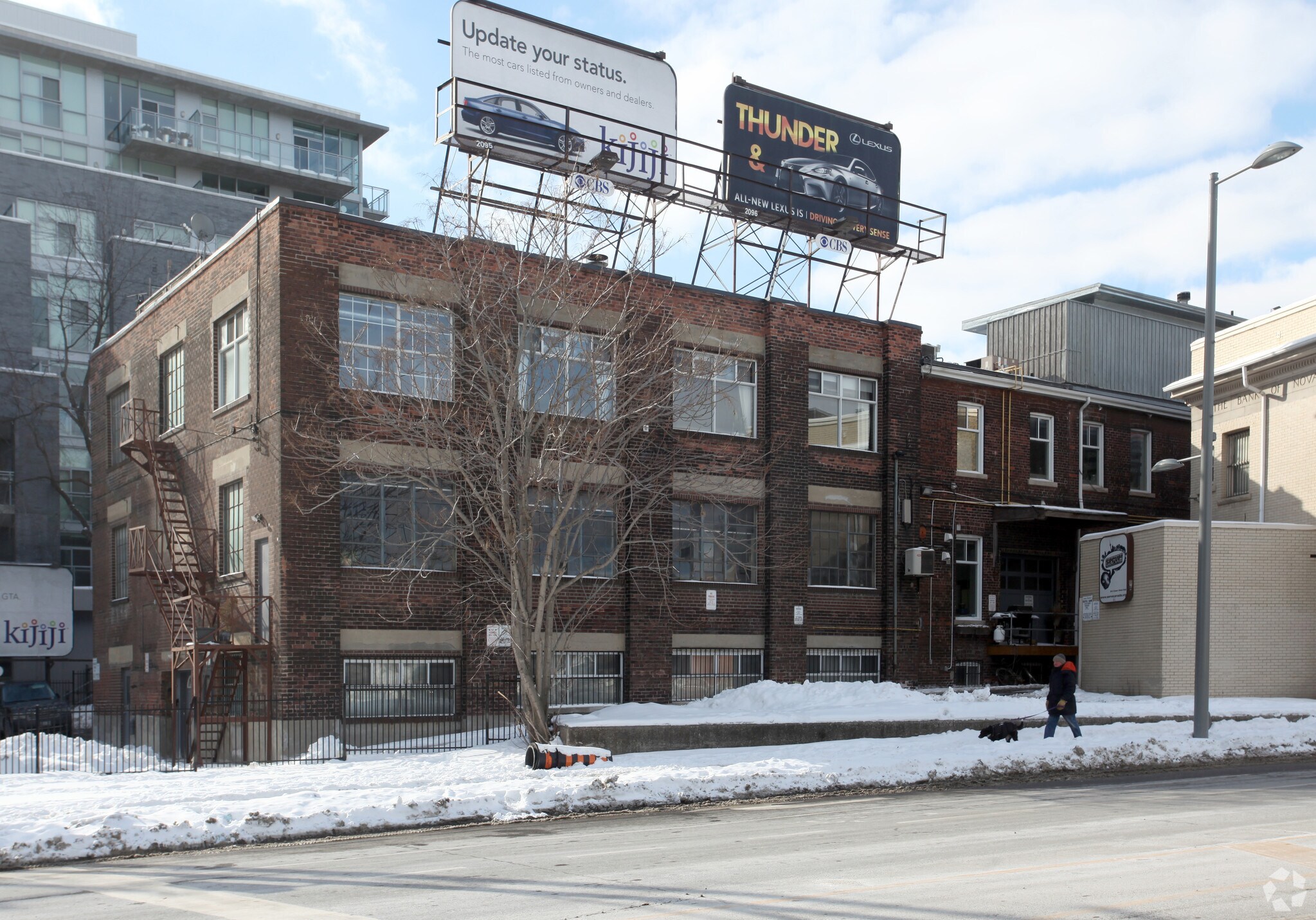 535 Queen St E, Toronto, ON for Rent
